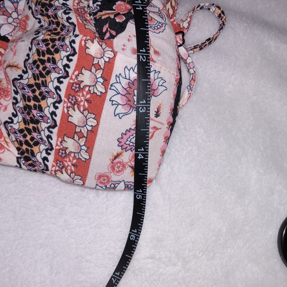 Lily Rose Floral Boho Cropped Jumpsuit Romper Womens Size XS - Picture 13 of 16